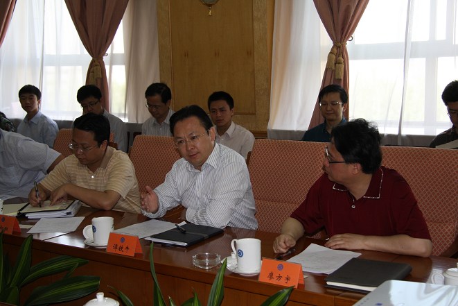 谭铁牛主持召开中国科学院—IBM云计算交流会